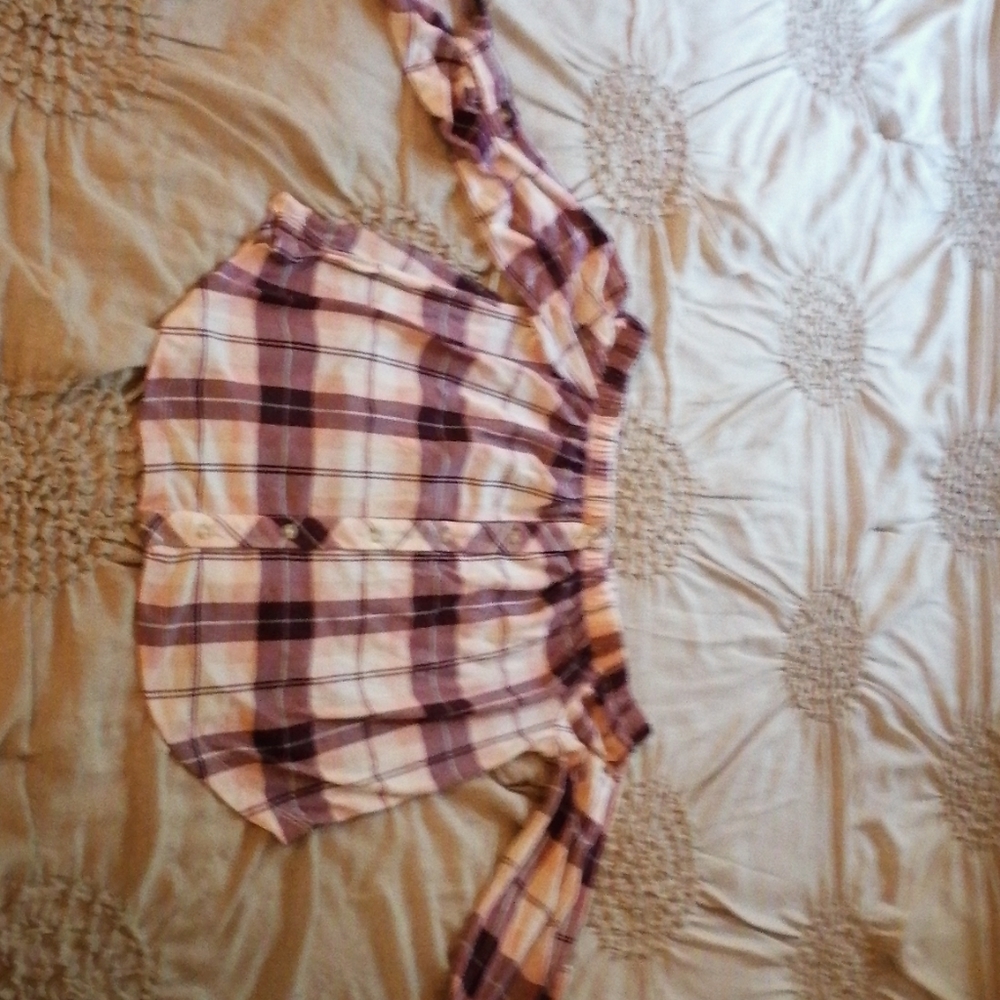 Off shoulder plaid shirt